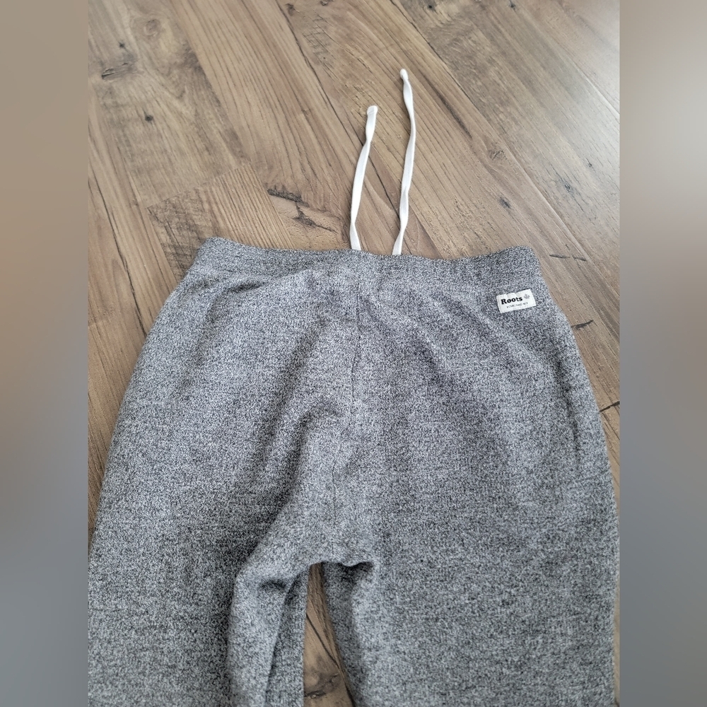 Roots Classic Joggers Size XS - Picture 8 of 8
